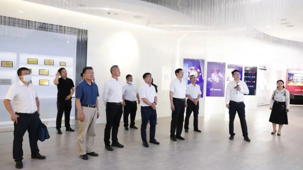 市委常委、常務(wù)副市長(zhǎng)宿勝帶隊(duì)赴京東(山東)數(shù)字經(jīng)濟(jì)產(chǎn)業(yè)園招商洽談