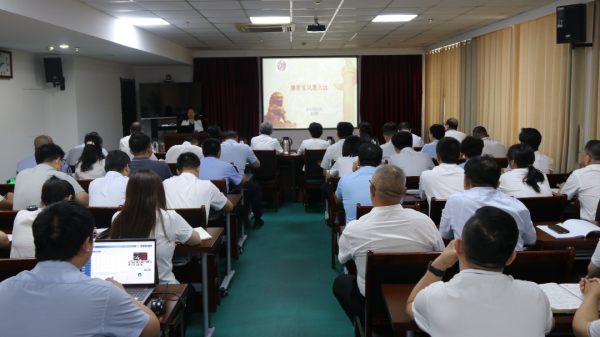 市交投集團(tuán)開展“清風(fēng)傳家·廉潤(rùn)州城”家風(fēng)助廉主題活動(dòng)