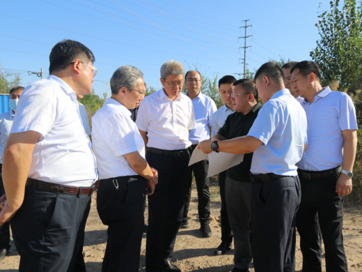 山東省路橋集團(tuán)、山東高速德州發(fā)展有限公司到交投集團(tuán)實(shí)地考察并簽訂合作協(xié)